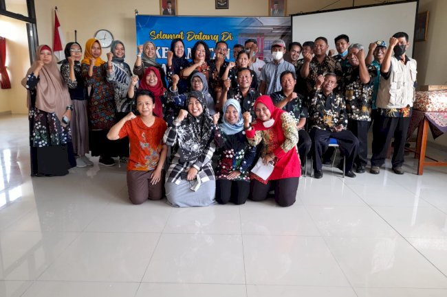 PELEPASAN PNS PURNA TUGAS ( PENSIUN ) DAN MUTASI JABATAN DI KECAMATAN KLATEN UTARA
