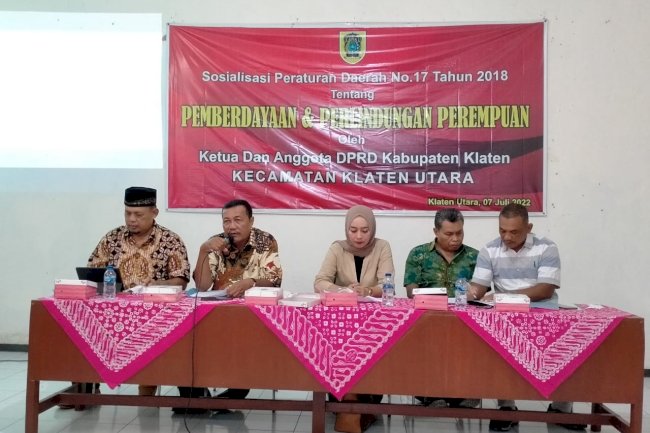 Sosialisasi tentang Pemberdayaan dan Perlindungan Perempuan di desa Ketandan