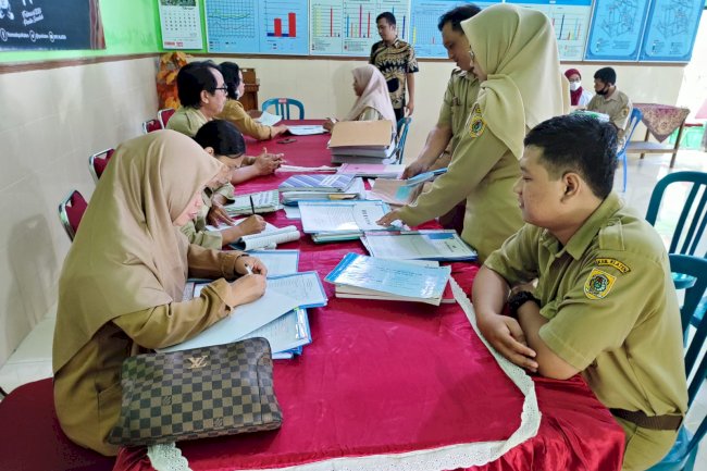 PEMBINAAN ADMINISTRASI DESA JEBUGAN