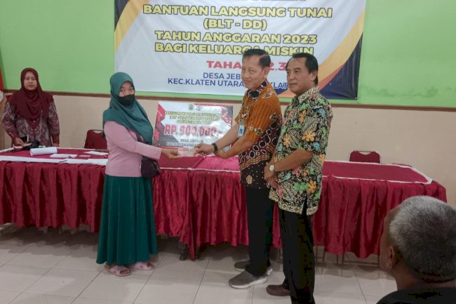 PENYALURAN DANA BLT DD TAHAP 1 2 3 DI DESA JEBUGAN