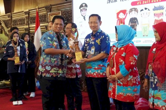 HEBAT! KECAMATAN KLATEN UTARA MENDAPAT 4 PENGHARGAAN