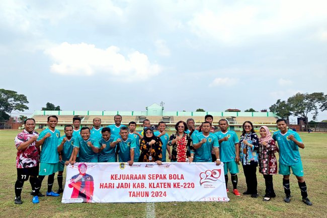 TIM SEPAKBOLA KECAMATAN KLATEN UTARA HARUS MENERIMA LAPANG DADA