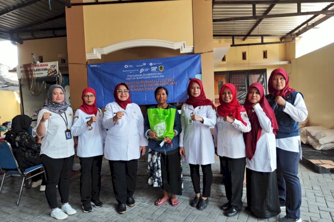 PENYALURAN BANTUAN PANGAN DI KECAMATAN KLATEN UTARA