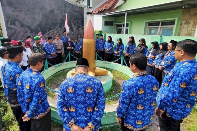 KUNJUNGAN KE TUGU PELURU DALAM PERINGATAN HARI PAHLAWAN TAHUN 2024