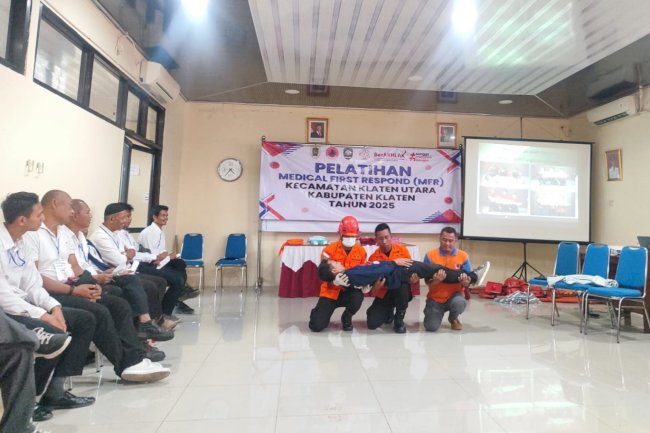 TINGKATKAN KESIAPSIAGAAN, 27 RELAWAN KLATEN UTARA DAPAT PELATIHAN MFR LANGSUNG DARI BASARNAS