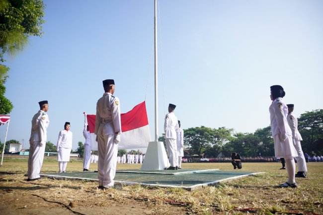 MOMENTUM NASIONALISME : KLATEN UTARA GELAR UPACARA HUT RI KE-80 RI DI LAPANGAN JOKOPURING