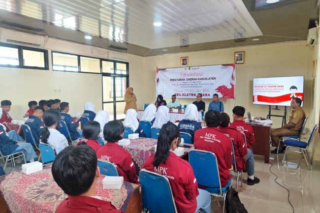 GENERASI MUDA CINTA TANAH AIR, DPRD KLATEN AJAK SISWA SMA N 3 KLATEN HIDUPKAN NILAI PANCASILA