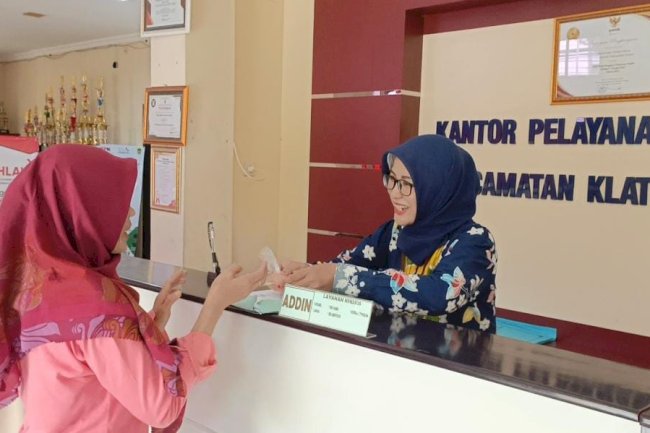 PENAK JUM: PELAYANAN ENAK DAN ASIK SETIAP JUMAT DI KECAMATAN KLATEN UTARA