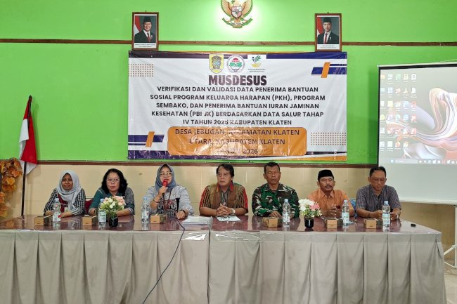 MUSDESUS DESA JEBUGAN BAHAS VERIFIKASI DAN VALIDASI DATA PENERIMA BANTUAN SOSIAL TAHUN 2026