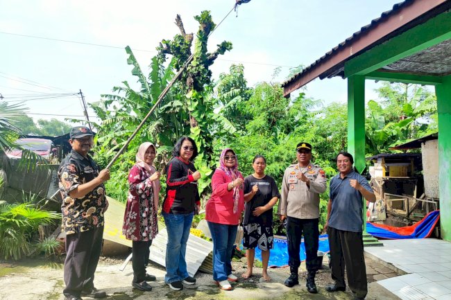 DARI KEPEDULIAN MENUJU PEMULIHAN : BANTUAN SOSIAL BAGI KORBAN TANAH LONGSOR DESA JEBUGAN