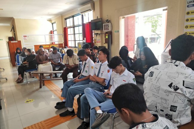 JEMPUT IDENTITAS SEJAK DINI, KECAMATAN KLATEN UTARA GELAR PEREKAMAN E-KTP SERENTAK BAGI PEMULA