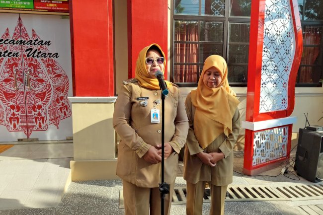 APEL PAGI KECAMATAN KLATEN UTARA: PERKUAT KEWASPADAAN, TINGKATKAN KEPEDULIAN, LEPAS DUA ASN MENUJU MASA PURNATUGAS
