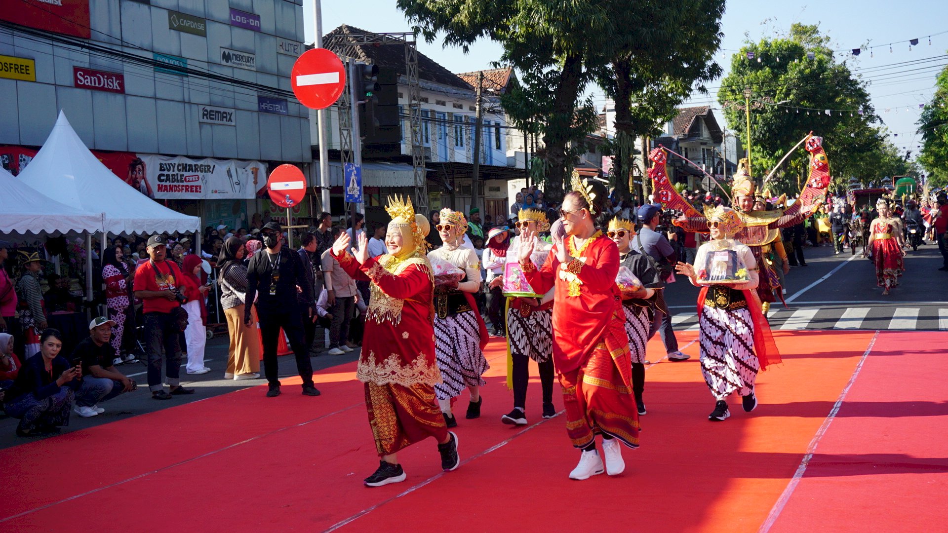 KLATEN UTARA IKUT ANDIL  DALAM KIRAB BUDAYA KLATEN 2024