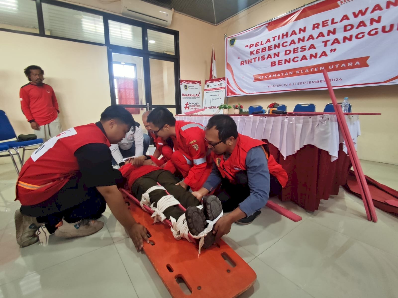 PELATIHAN RELAWAN KEBENCANAAN DAN RINTISAN DESA TANGGUH BENCANA