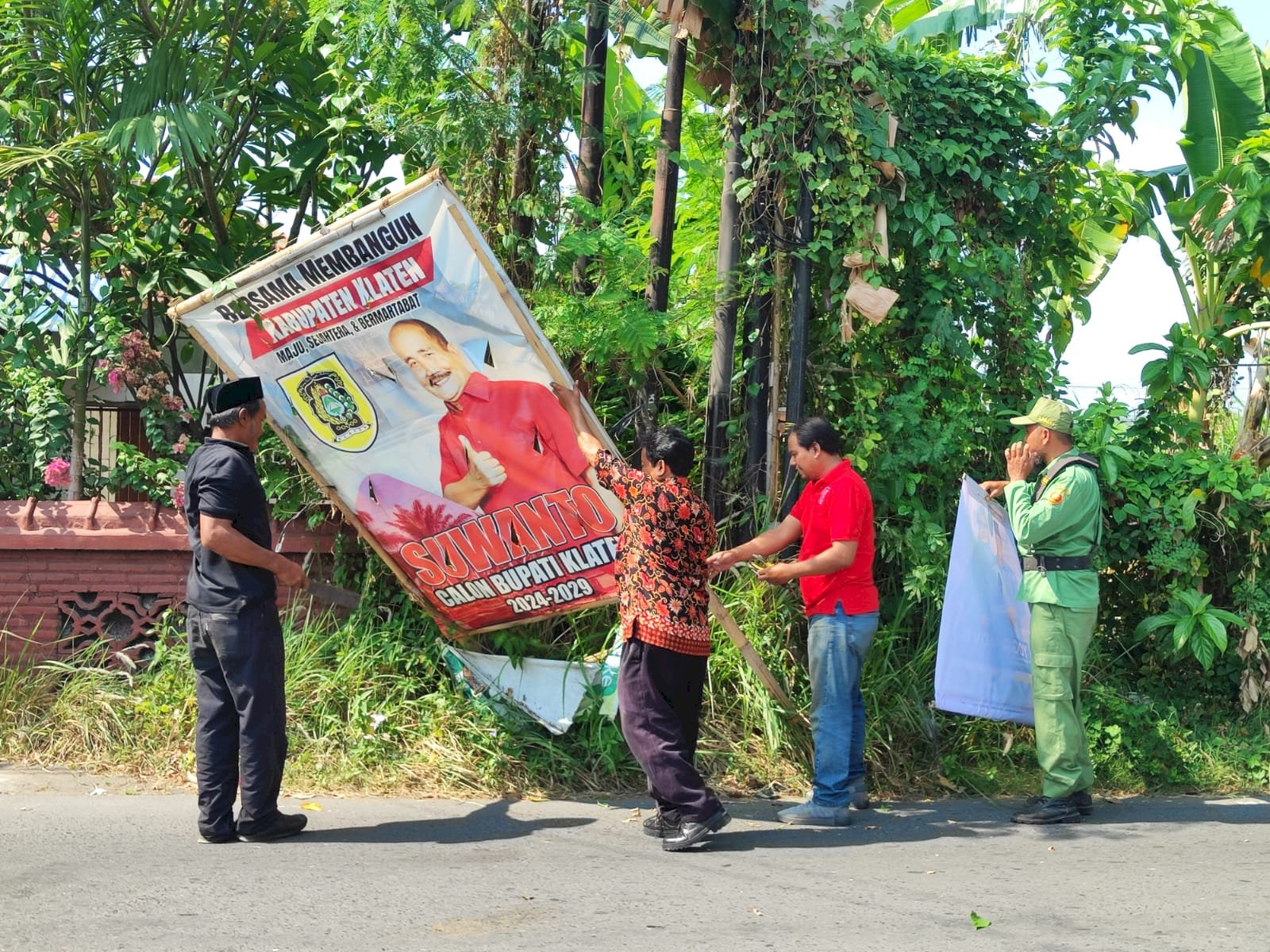 PENERTIBAN APS (ALAT PERAGA SOSIALISASI) WILAYAH KLATEN UTARA