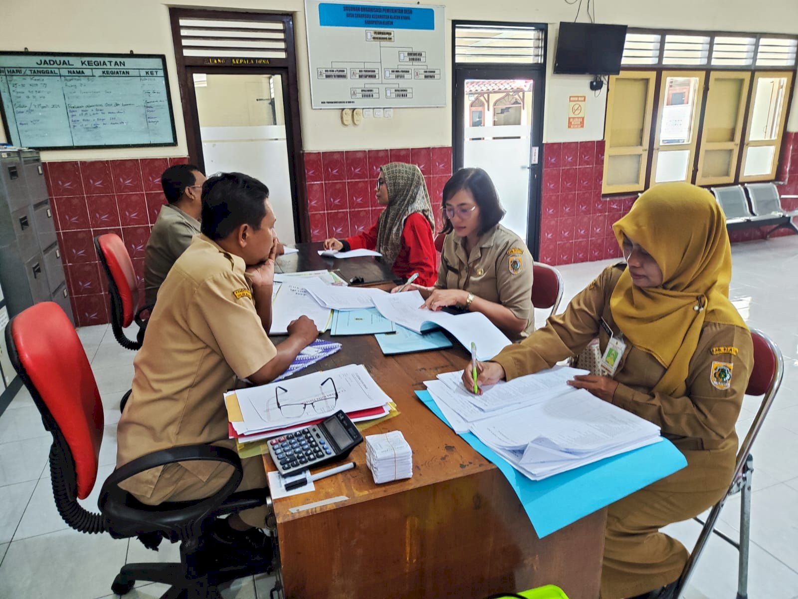 KECAMATAN KLATEN UTARA GELAR EMONBANGDES: WUJUDKAN TATA KELOLA DESA YANG AKUNTABEL DAN TRANSPARAN