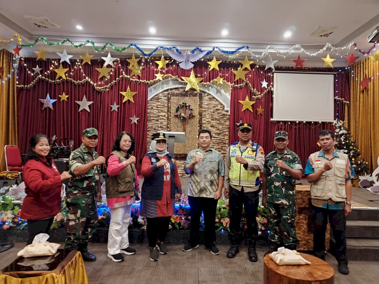 RAJUT HARMONI NATAL MUSPIKA KLATEN UTARA PANTAU KEAMANAN GEREJA
