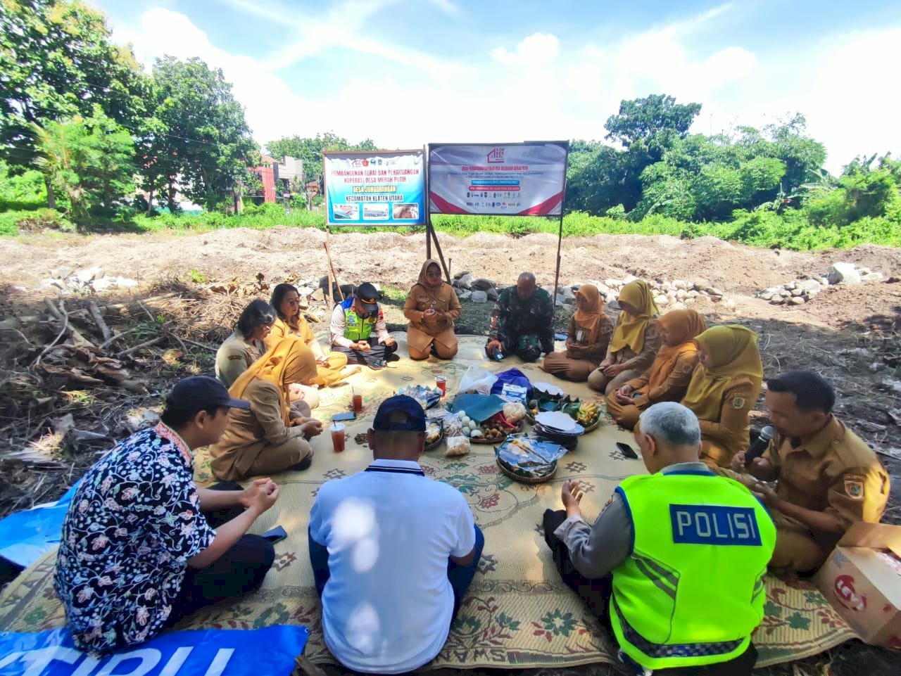 DARI WARGA UNTUK WARGA, GERAI KOPERASI DESA MERAH PUTIH (KDMP) SIAP HIASAI WAJAH DESA JONGGRANGAN