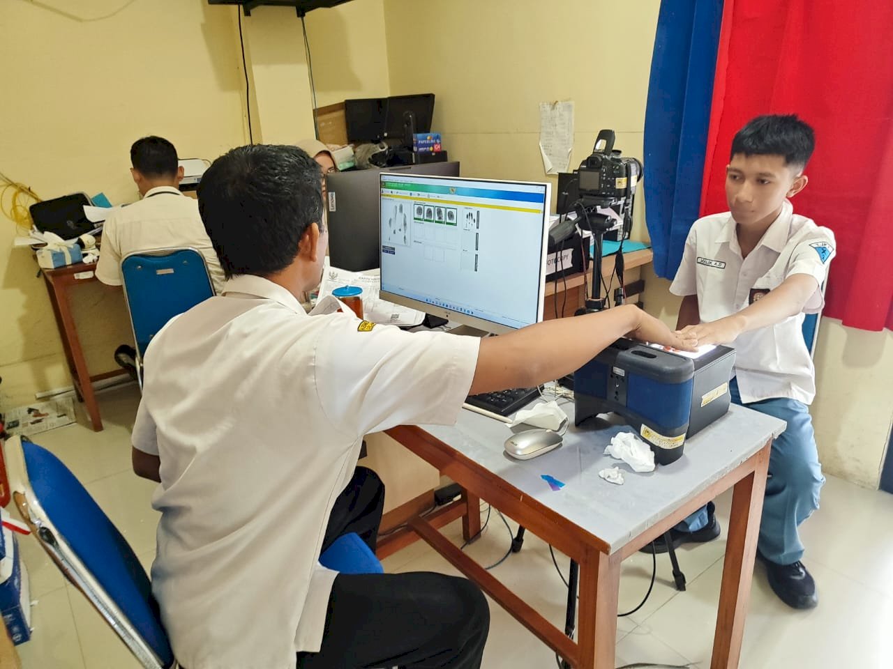 PELAKSANAAN PEREKAMAN E-KTP KOLEKTIF DI KANTOR KECAMATAN KLATEN UTARA 