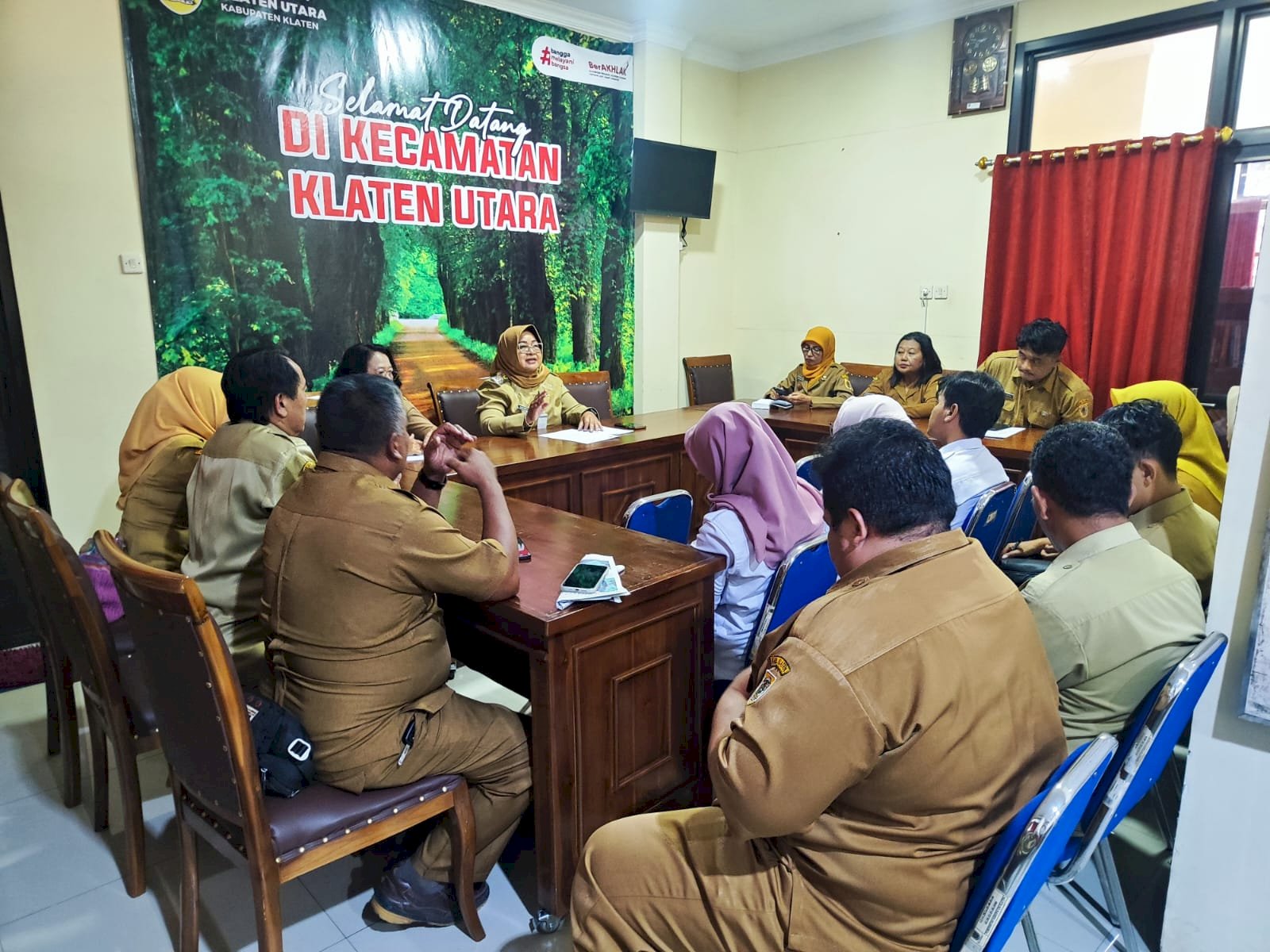 TINGKATKAN AKURASI DATA SOSIAL, KECAMATAN KLATEN UTARA LAKSANAKAN EVALUASI SITIE KEDELAK