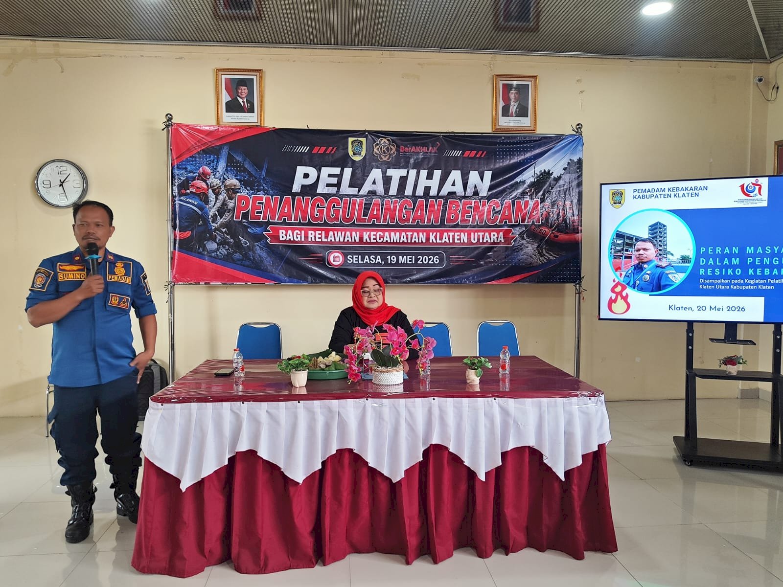 PERKUAT MITIGASI BENCANA, RELAWAN KLATEN UTARA DIBERI PELATIHAN KHUSUS KEBAKARAN