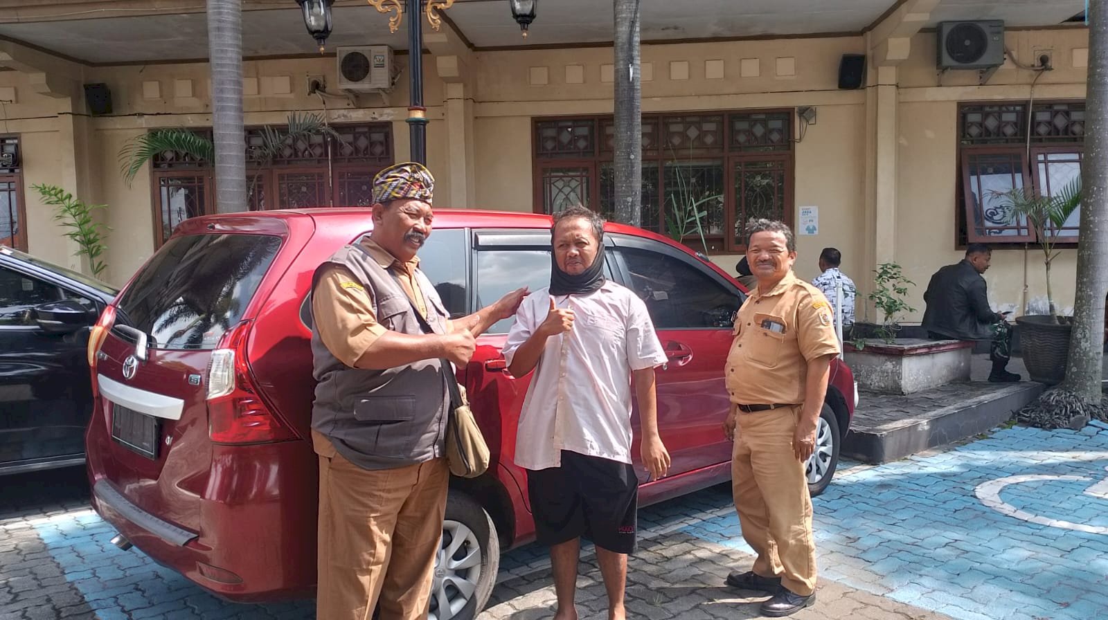 JEMPUT BOLA ADMINDUK BAGI WARGA DISABILITAS MENTAL DI DESA BELANGWETAN